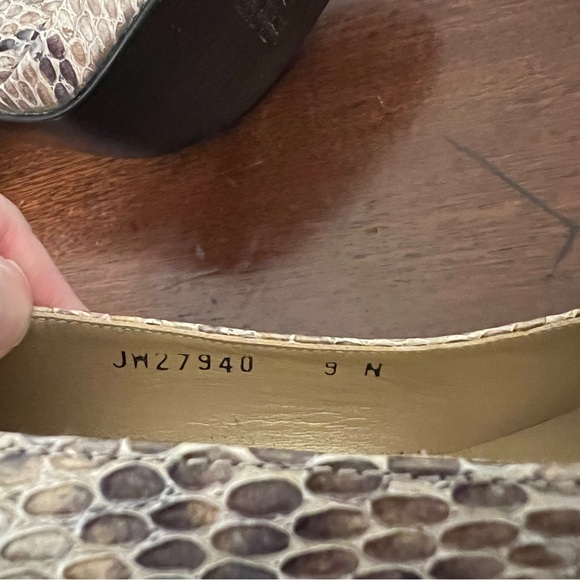 Stuart Weitzman Size 9 N Made in Spain - Picture 6 of 8